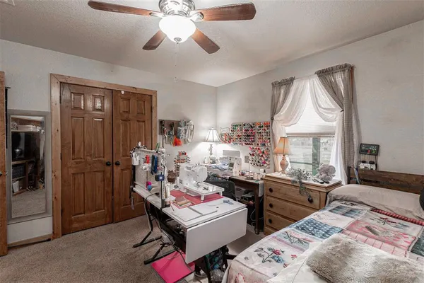 $419,999 | 14115 County Road 4031, Kemp, TX 75143