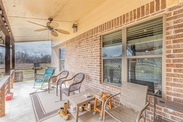 $419,999 | 14115 County Road 4031, Kemp, TX 75143