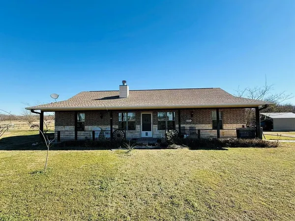 $419,999 | 14115 County Road 4031, Kemp, TX 75143