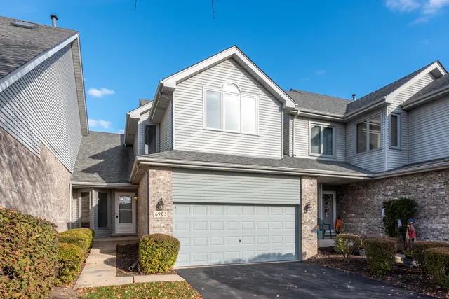 $339,500 | 6903 Lexington Court, Unit 6903, Tinley Park, IL 60477