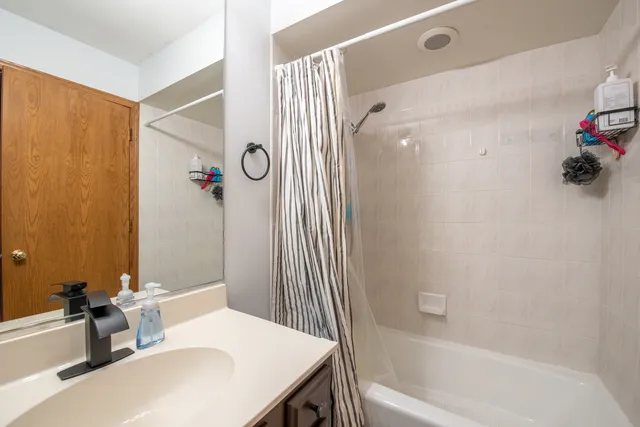 $339,500 | 6903 Lexington Court, Unit 6903, Tinley Park, IL 60477