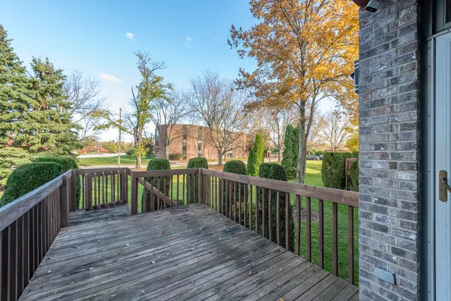 $339,500 | 6903 Lexington Court, Unit 6903, Tinley Park, IL 60477