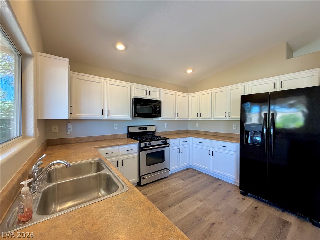 2278 Chestnut Ranch Avenue Henderson, NV 89052 - Photo 13 of 48 Gallery Image 13