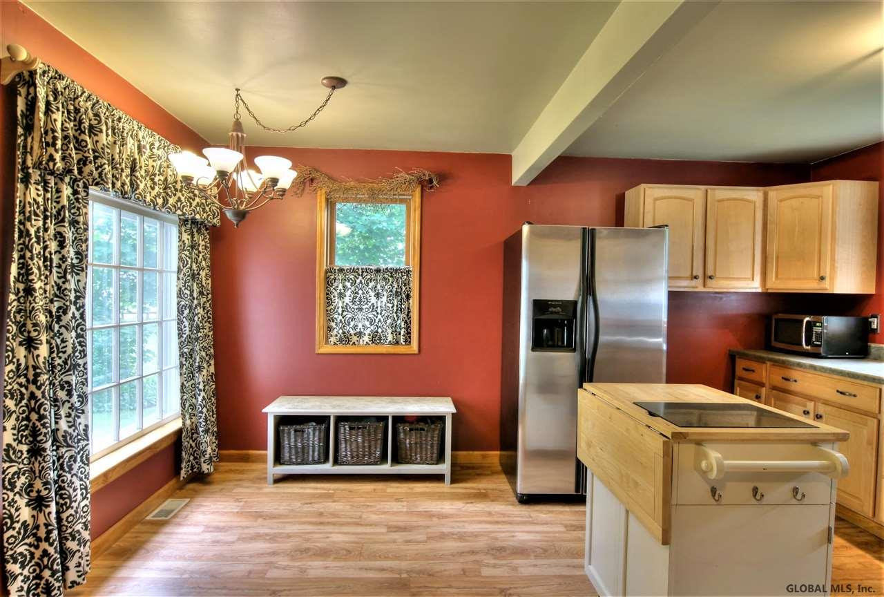 319 Kingsley Road Ballston, NY 12027 - Photo 11 of 22 Photo 11