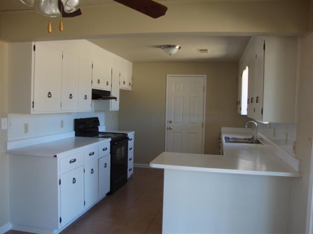 3398 Greengate Road Cottonwood, CA 96022 - Photo 3 of 5 kitchen