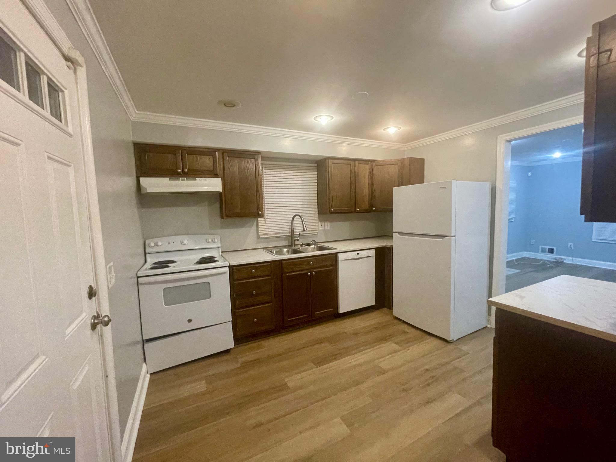 1517 Rollins Avenue Capitol Heights, MD 20743 - Photo 6 of 27