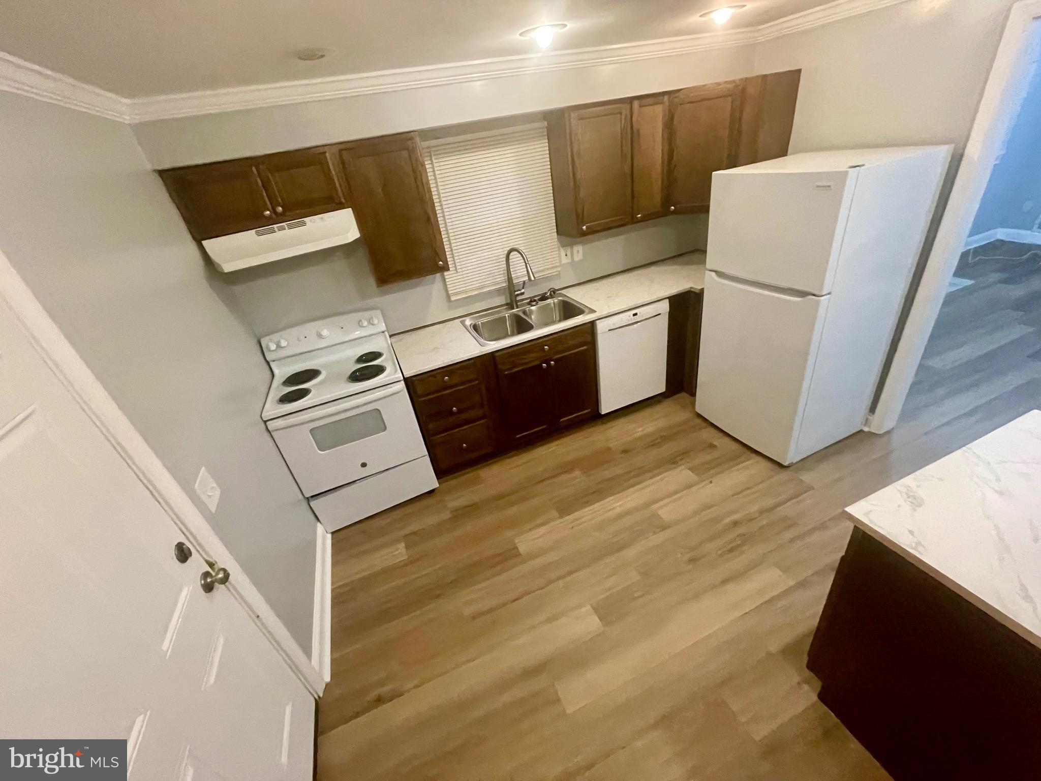 1517 Rollins Avenue Capitol Heights, MD 20743 - Photo 8 of 27