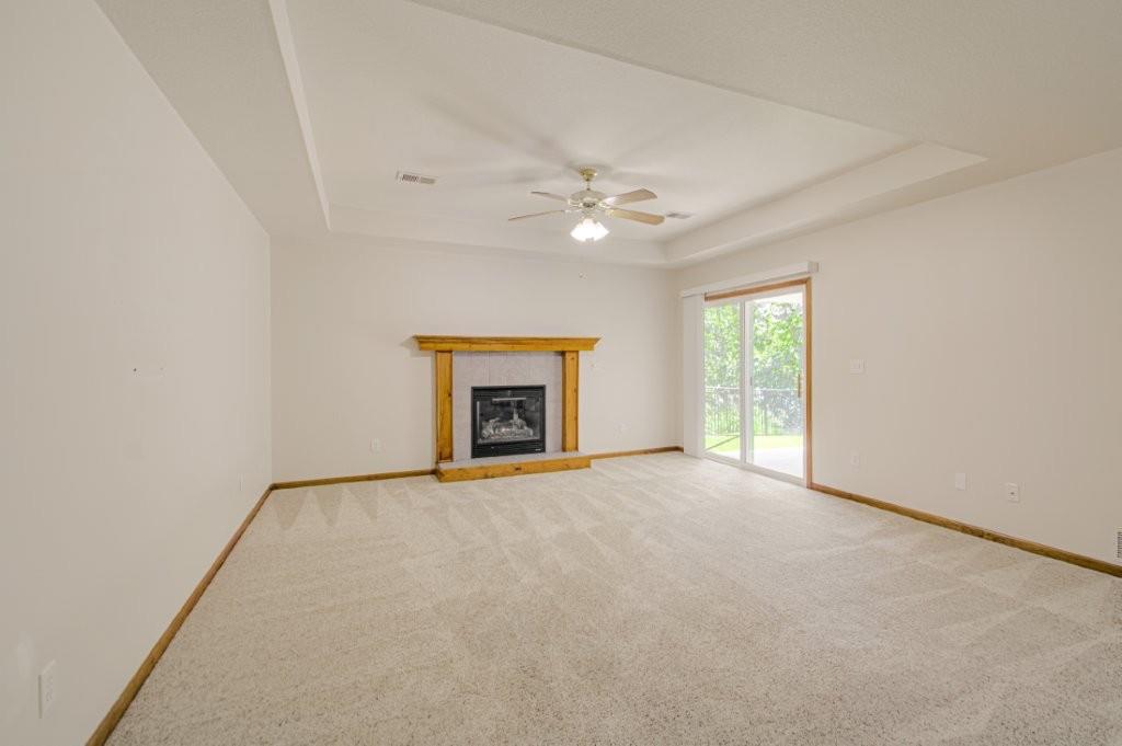 603 Southwest Creek Ridge Drive . Grain Valley, MO 64029 - Photo 4 of 26 Gallery Image 4