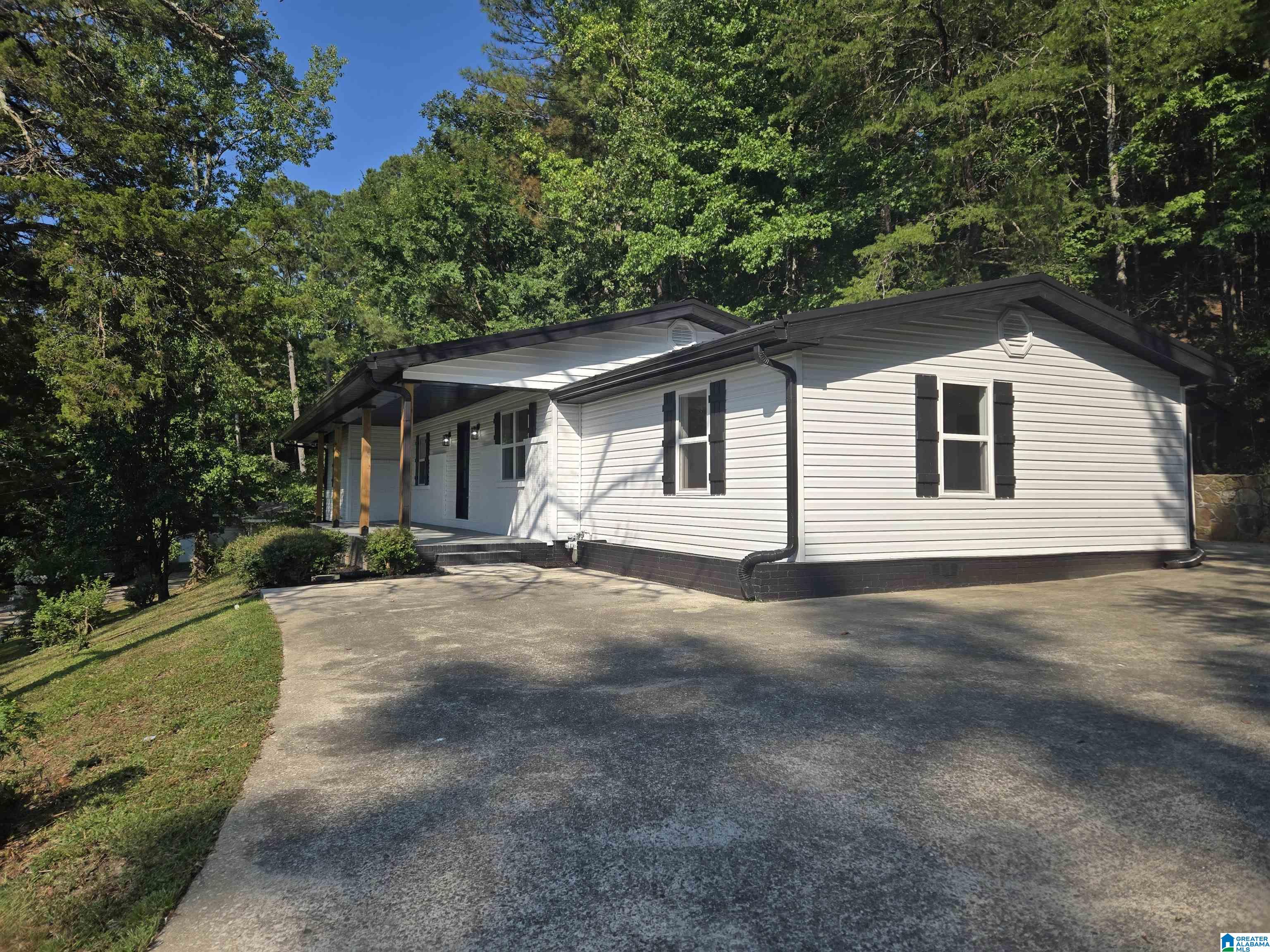 25895 Highway 75 Oneonta, AL 35121 - Photo 3 of 25
