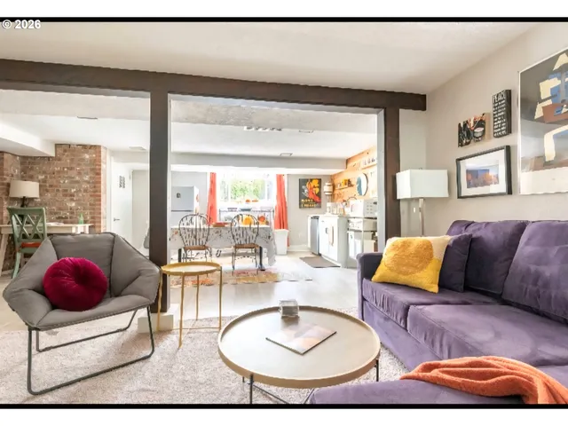 $639,000 | 10644 Northeast Russell Court, Portland, OR 97220