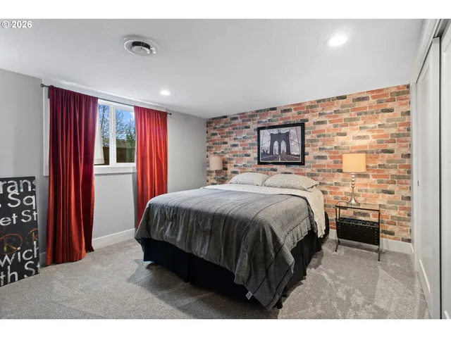 $639,000 | 10644 Northeast Russell Court, Portland, OR 97220