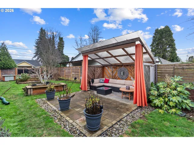 $639,000 | 10644 Northeast Russell Court, Portland, OR 97220