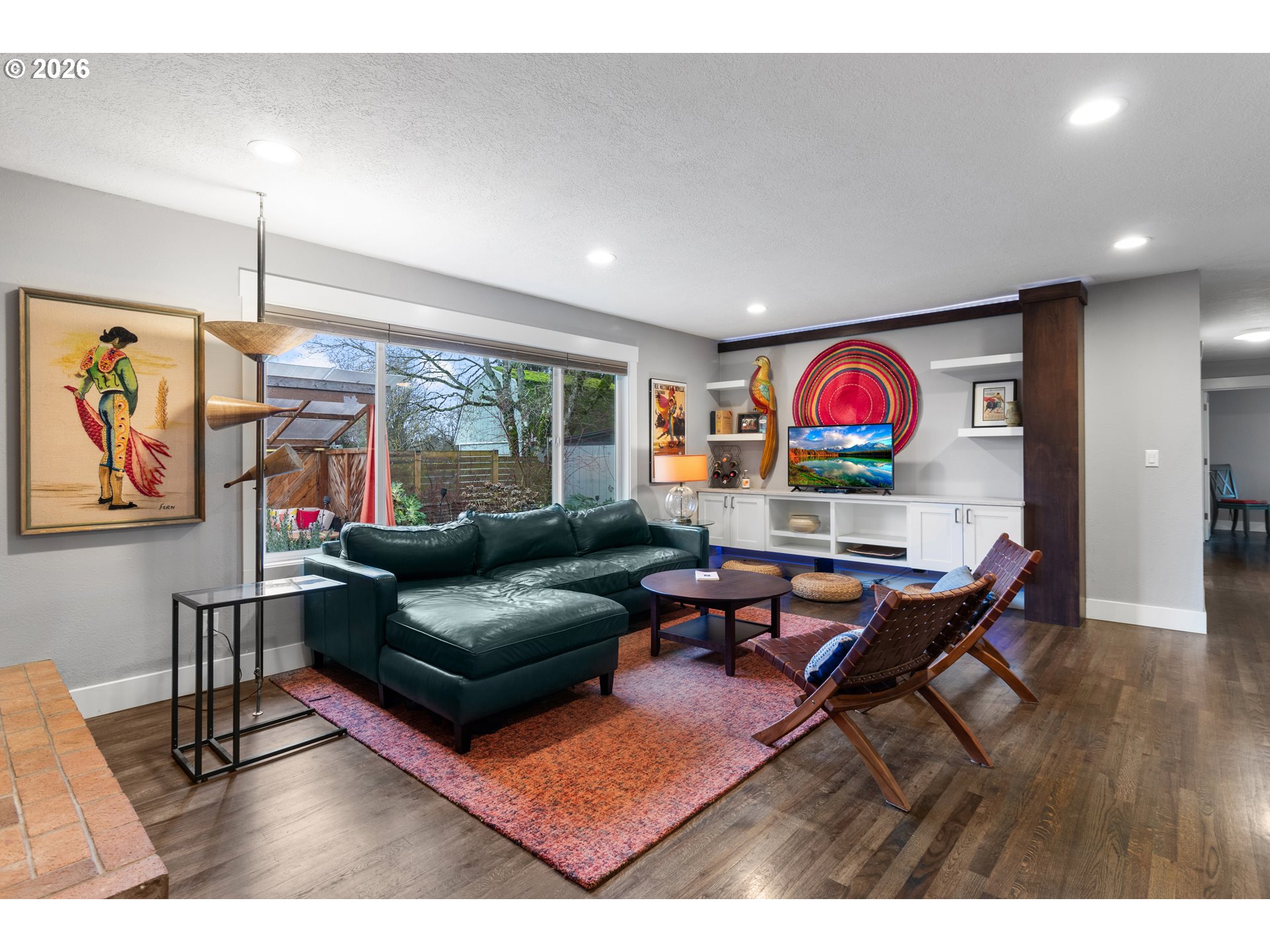 10644 Northeast Russell Court Portland, OR 97220 - Photo 5 of 46 Living Room
