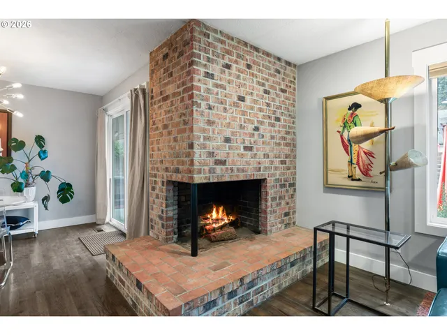 $639,000 | 10644 Northeast Russell Court, Portland, OR 97220