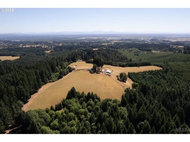 $1,800,000 | 55496 Pioneer Road, Scappoose, OR 97056