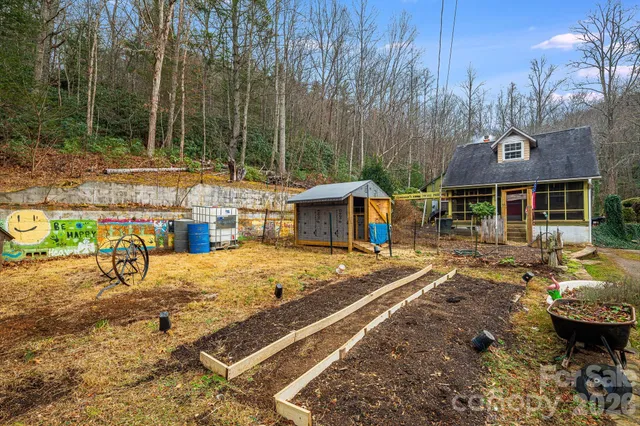 $400,000 | 55 Heavenly Lane, Fairview, NC 28730