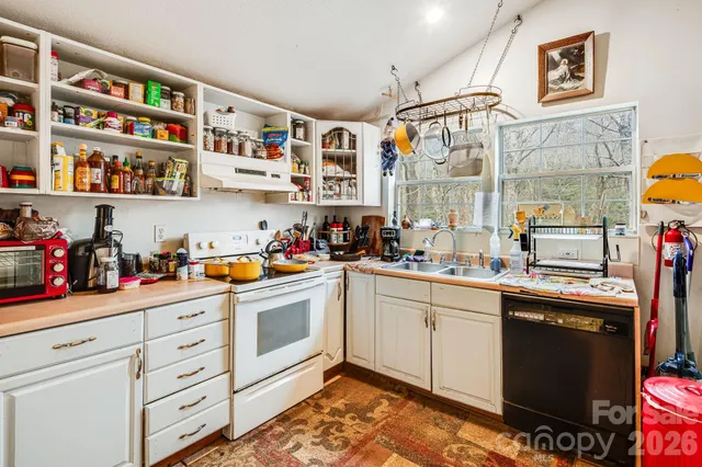 $400,000 | 55 Heavenly Lane, Fairview, NC 28730