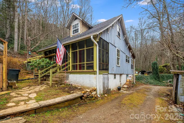 $400,000 | 55 Heavenly Lane, Fairview, NC 28730