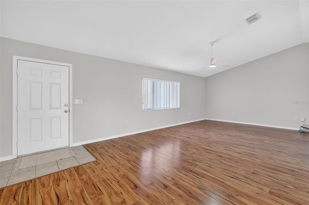 9050 Southeast 135th Loop Summerfield, FL 34491 - Photo 6 of 29