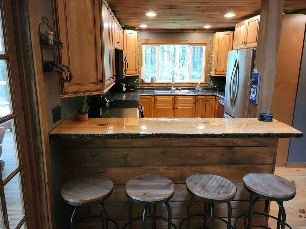 597 Barre Road Oakham, MA 01068 - Photo 9 of 29 Gallery Image 9