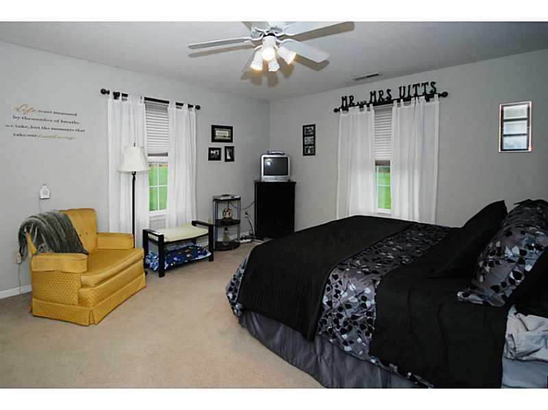 6501 Rushing River Noblesville, IN 46062 - Photo 6 of 14 Gallery Image 6