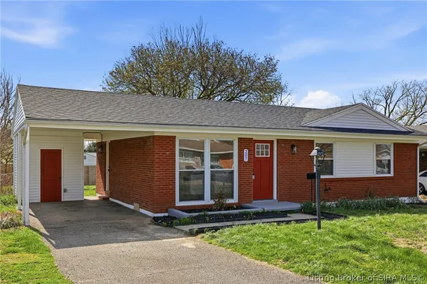 $209,000 | 207 Reynolds Street, Charlestown, IN 47111