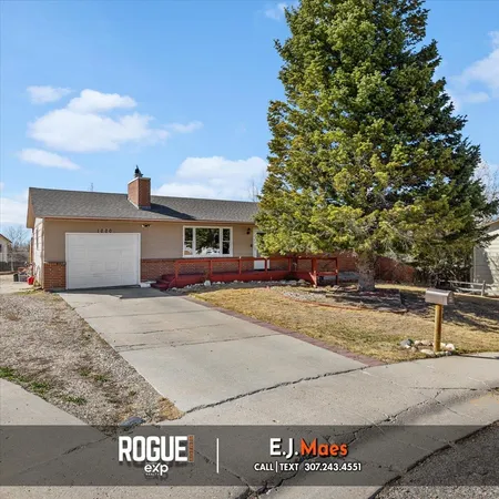 $320,000 | 1000 Sussex, Casper, WY 82609