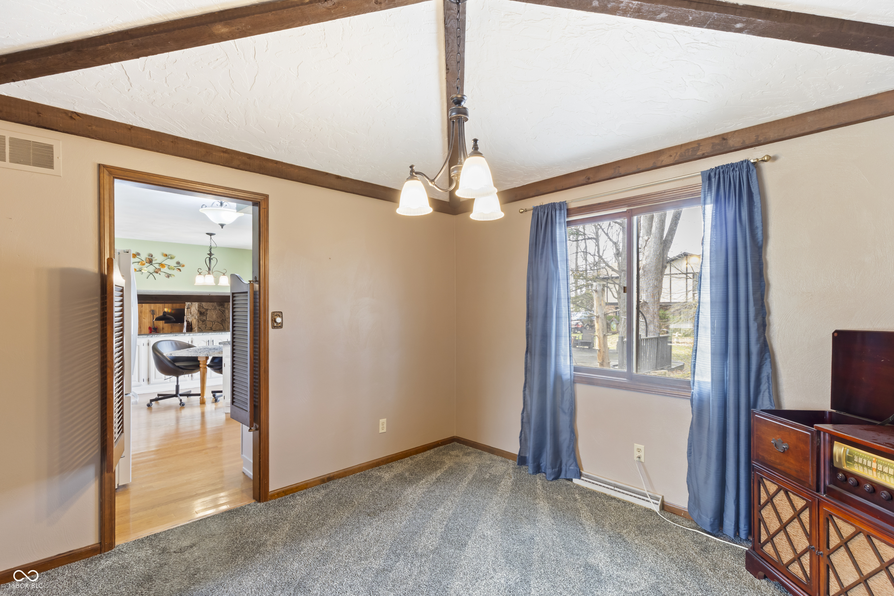 302 Maple Court Greenfield, IN 46140 - Photo 6 of 40