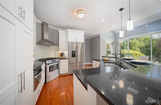 $749,900 | 233 Forest Court, Edwardsville, IL 62025