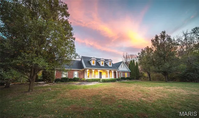 $749,900 | 233 Forest Court, Edwardsville, IL 62025