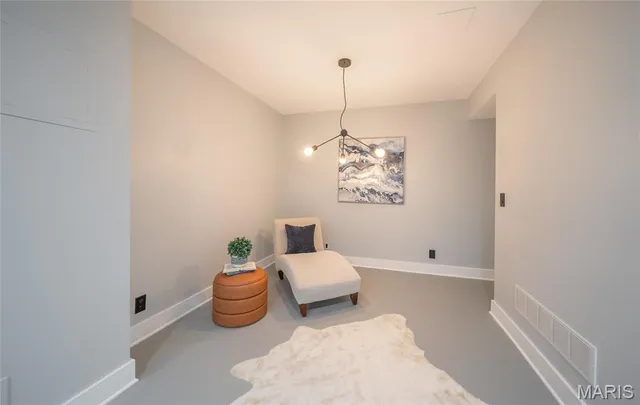 $749,900 | 233 Forest Court, Edwardsville, IL 62025