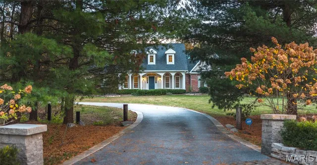 $749,900 | 233 Forest Court, Edwardsville, IL 62025