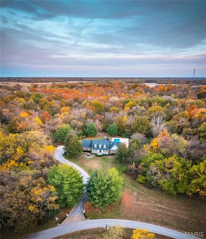 $749,900 | 233 Forest Court, Edwardsville, IL 62025