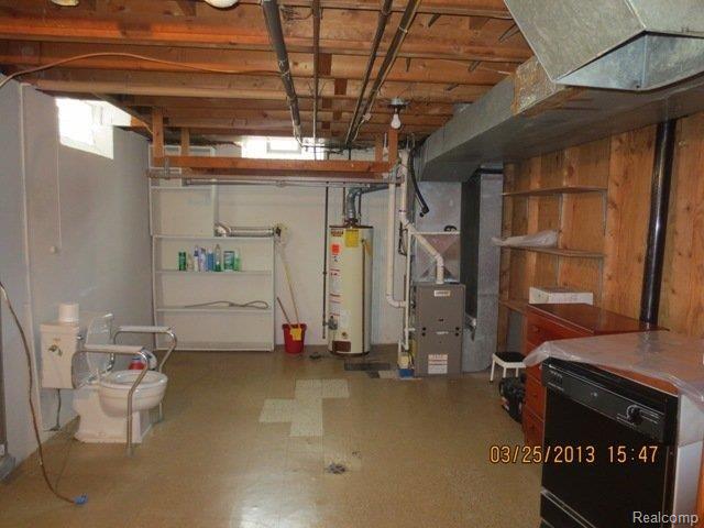 19442 Rensellor Street Livonia, MI 48152 - Photo 12 of 15 basement mech..JPG