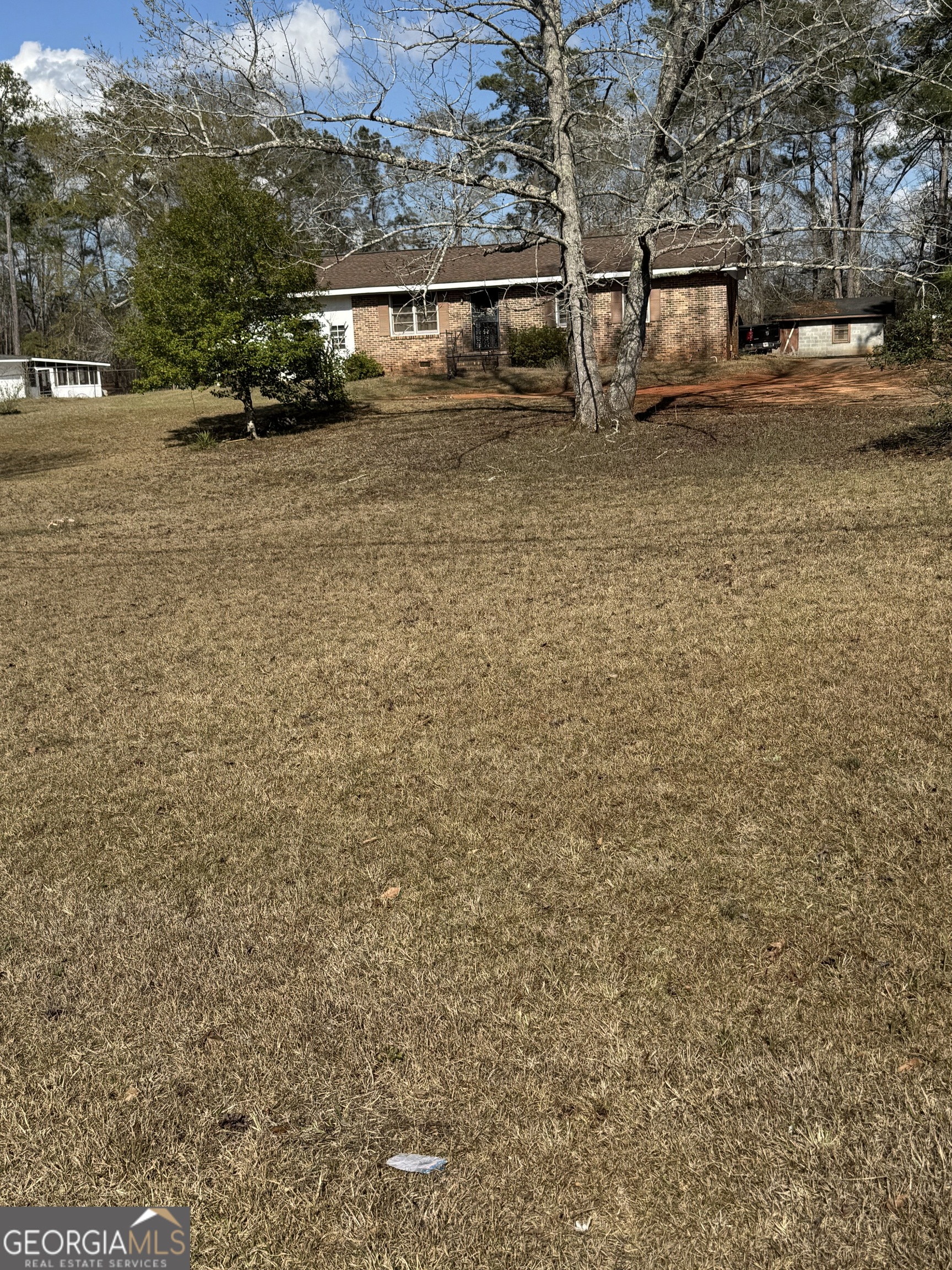 562 Johnstonville Road Barnesville, GA 30204 - Photo 7 of 13