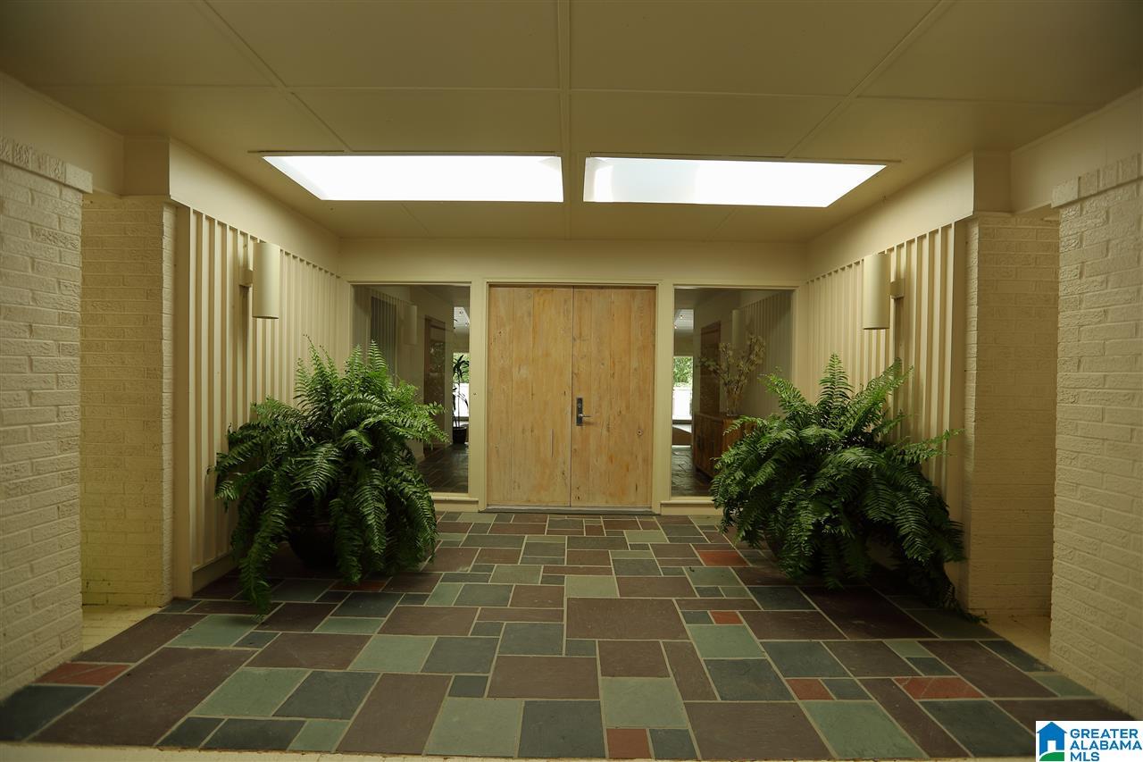 4233 Stone River Road Birmingham, AL 35213 - Photo 3 of 50