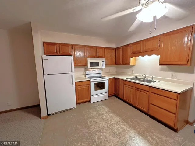 $900 | 780 Main Street, Unit A3, Baldwin, WI 54002