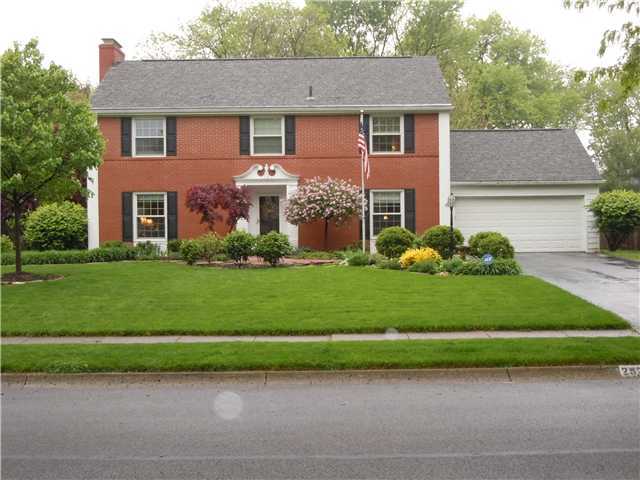 2927 Halstead Road Upper Arlington, OH 43221 - Photo 1 of 21