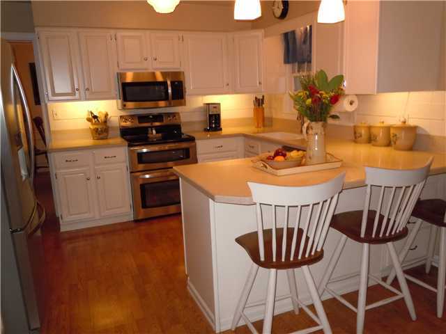 2927 Halstead Road Upper Arlington, OH 43221 - Photo 7 of 21