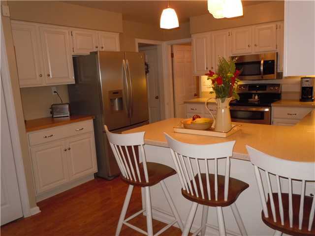 2927 Halstead Road Upper Arlington, OH 43221 - Photo 8 of 21