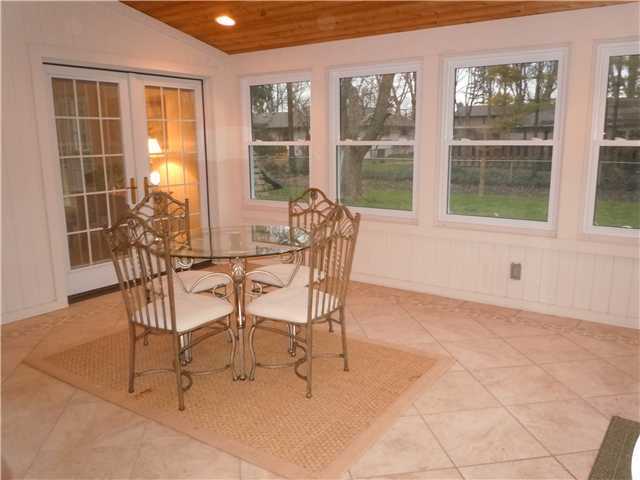 2927 Halstead Road Upper Arlington, OH 43221 - Photo 10 of 21