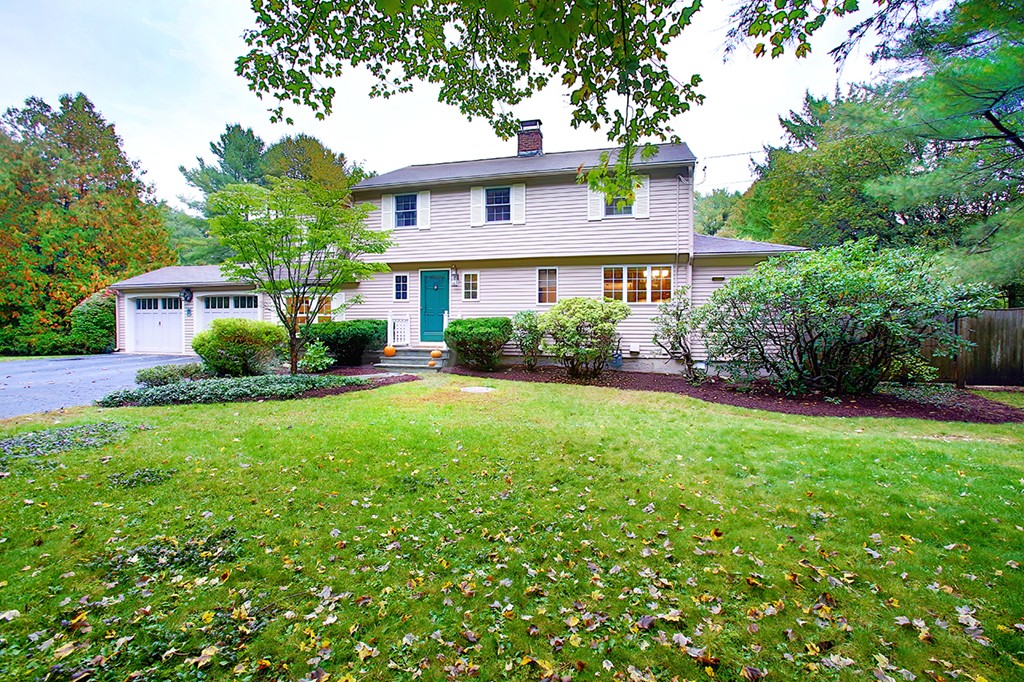 384 Powder Mill Road Concord, MA 01742 - Photo 1 of 18 Gallery Image 1