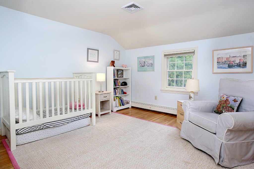 384 Powder Mill Road Concord, MA 01742 - Photo 10 of 18 Gallery Image 10