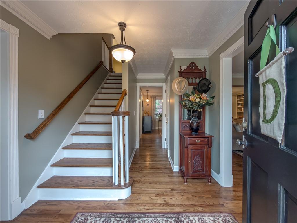 733 Ridgeview Drive Southwest Lilburn, GA 30047 - Photo 3 of 54