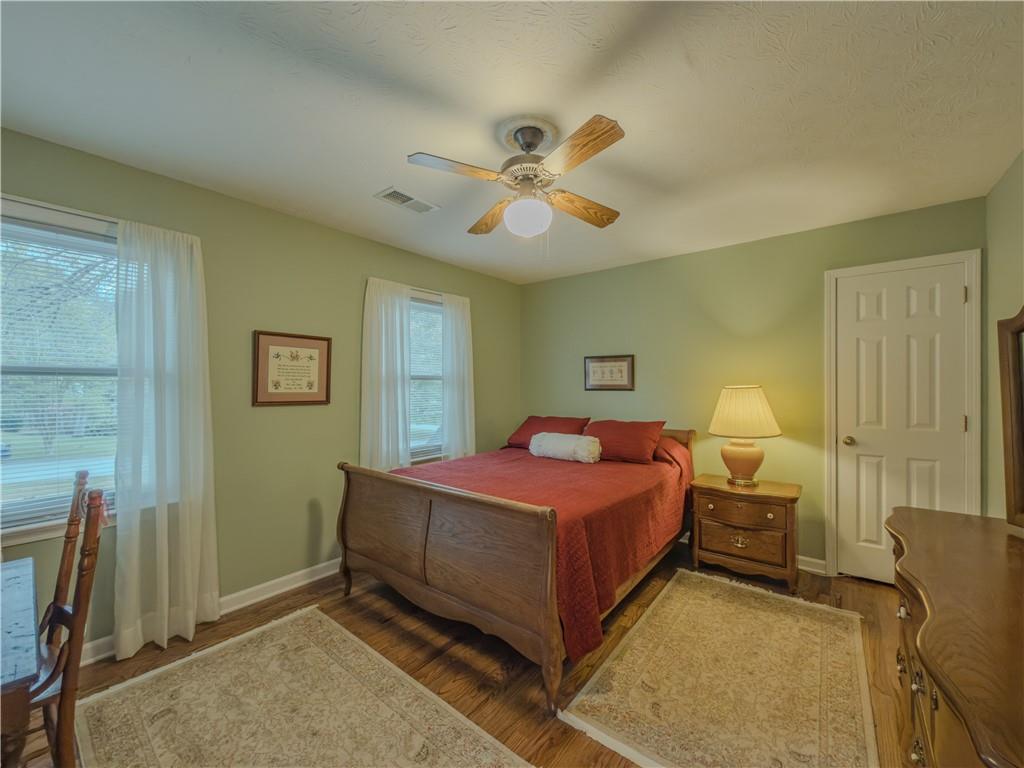 733 Ridgeview Drive Southwest Lilburn, GA 30047 - Photo 31 of 54