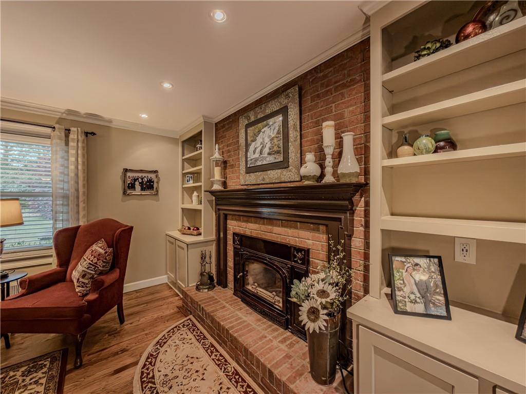 733 Ridgeview Drive Southwest Lilburn, GA 30047 - Photo 7 of 54