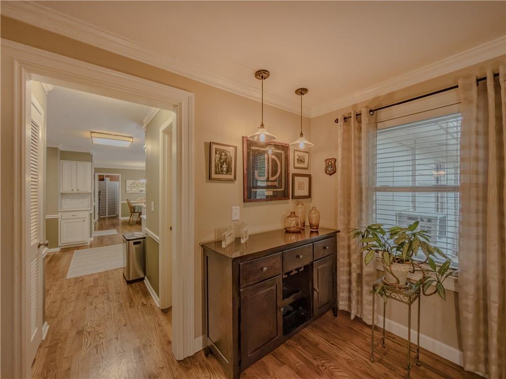 733 Ridgeview Drive Southwest Lilburn, GA 30047 - Photo 9 of 54