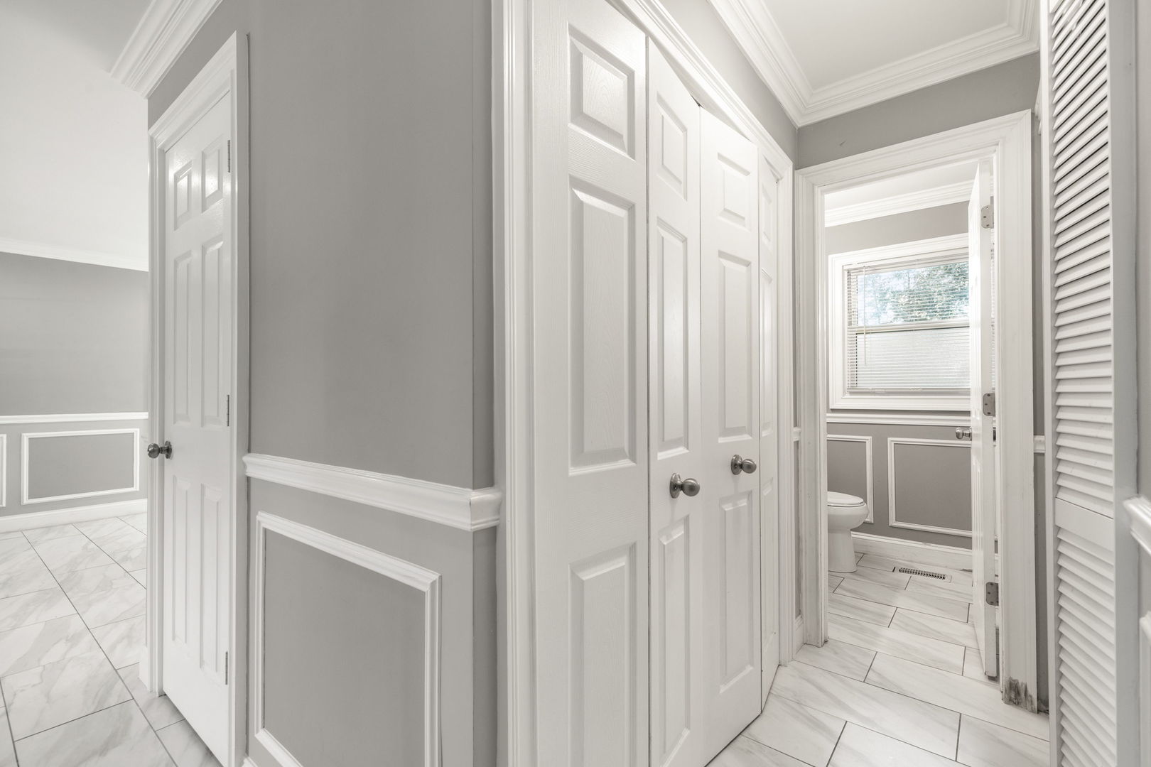 8181 Northway Drive Hanover Park, IL 60133 - Photo 12 of 23 a view of an entryway with wooden floor