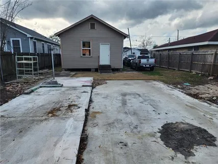$83,900 | 415 Ave F, Marrero, LA 70072