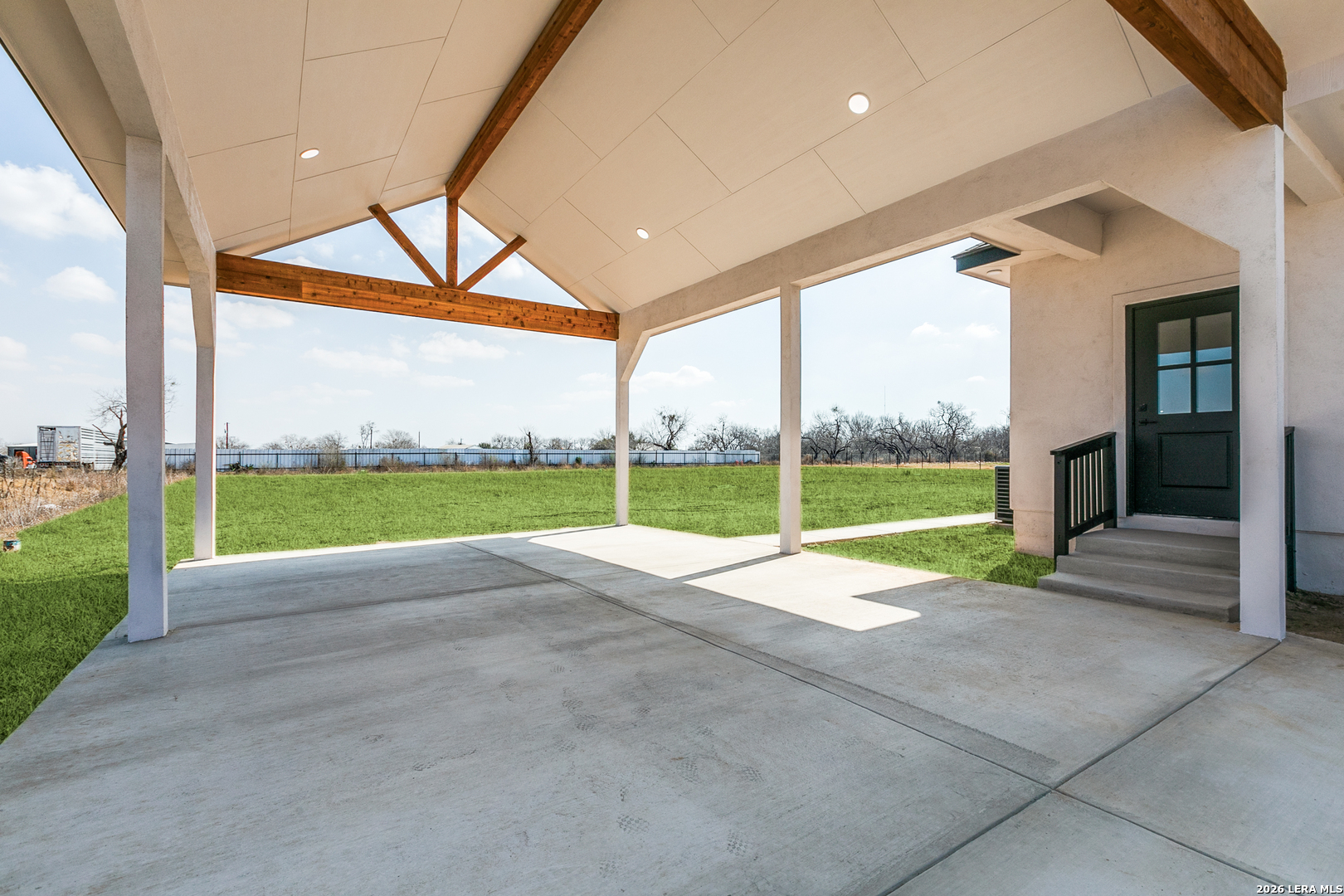 16934 Rancho Atascosa, TX 78002 - Photo 23 of 27 a view of an interior of the house